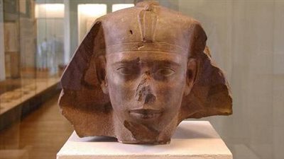 الملك جدف رع..فرعون الأسرة الرابعة الذي اختار أبو رواش لبناء هرمه العظيم
