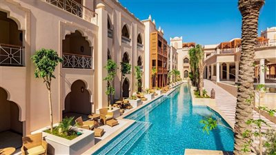 استعدادات مكثفة في فنادق البحر الأحمر لاستقبال موسم شتوي استثنائي