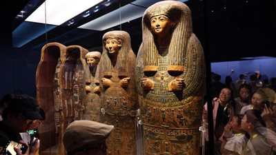 670 ألف زائر لمعرض 