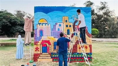 مصريات تكتمل في 15مايو.. اللمسات الأخيرة لجدارية تستعد للافتتاح ضمن مشروع فنان