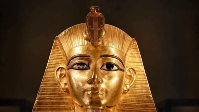 قناع بسوسنس الأول.. تقنيات مذهلة استخدمها المصري القديم لصناعة القناع