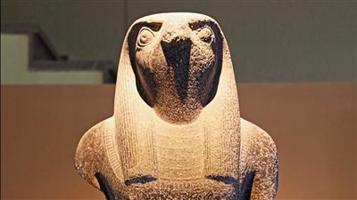 صقر الجرانيت الأسود.. حورس يستقبل زوار متحف الغردقة بعد آلاف السنين