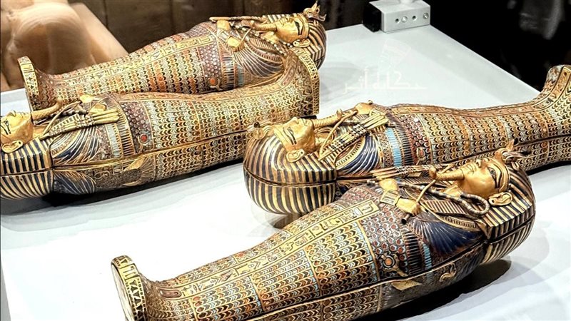 أربعة توابيت كانوبية