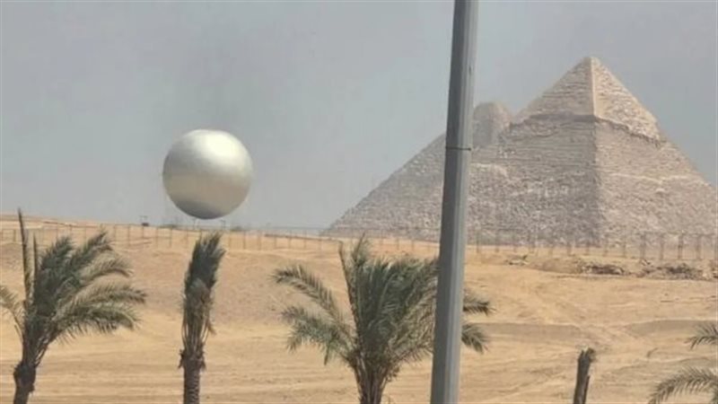 البالون الفضي
