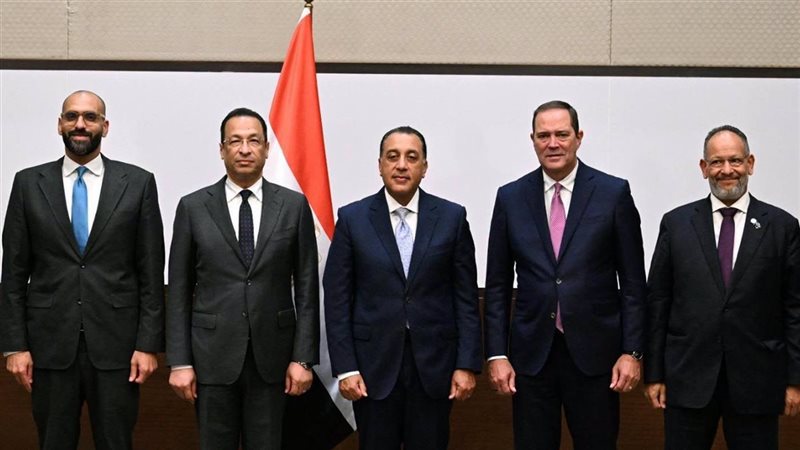 جانب من توقيع الاتفاقية