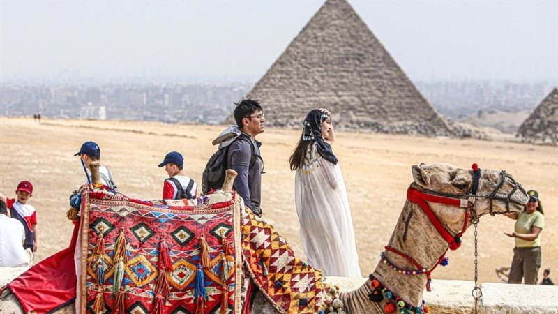 سياح صينيون