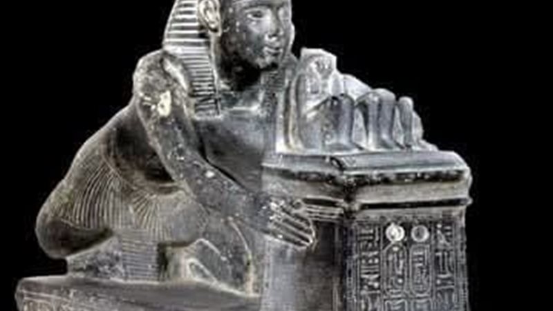 القطعة الأثرية 