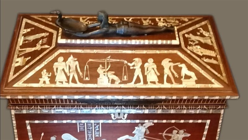 القطعة الأثرية 