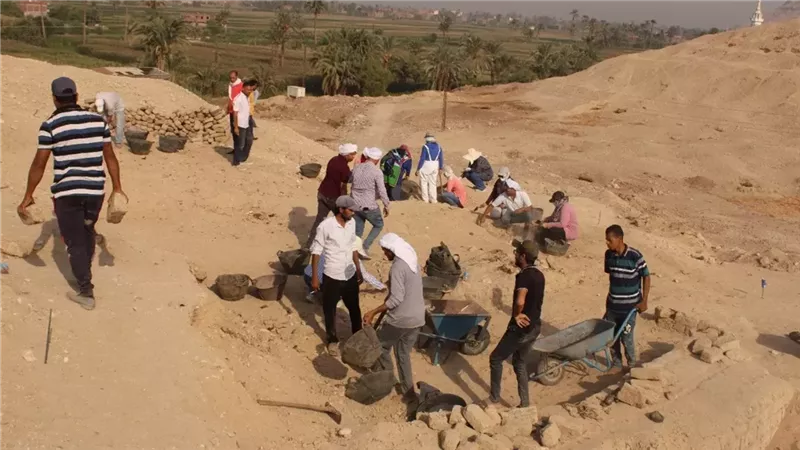 أعمال الحفائر