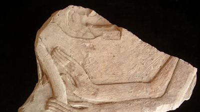 فخار من الأسرة 11.. قطعة بسيطة تكشف جانبًا من الحياة في الدولة الوسطي 