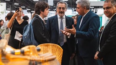 مصر بقلب السياحة العالمية.. شريف فتحي يستقبل وزيرًا فرنسيًا بجناحها بمعرض IFTM