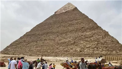 فتح هرم خفرع للزيارة وغلق هرم منكاورع مؤقتا.. تفاصيل القرار الجديد