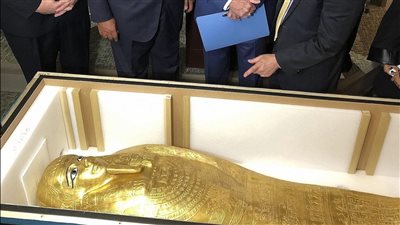 مزاد أمريكي يفتح ملف الآثار المصرية بالخارج.. 81 قطعة قيد الفحص