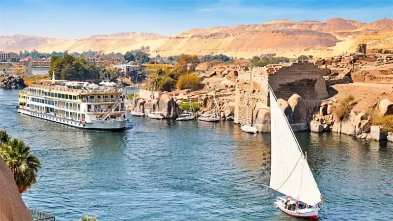 السياحة النيلية