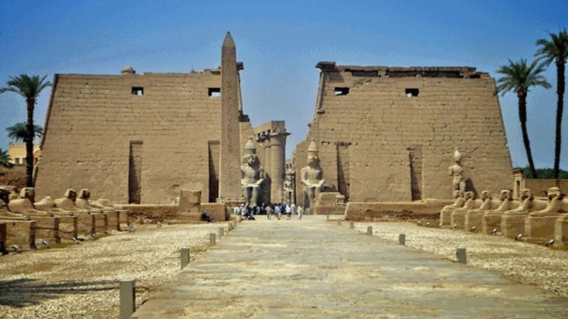 المزارات السياحية