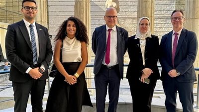زيارة دبلوماسية بطابع أثري.. سفير السويد يتفقد المتحف اليوناني الروماني