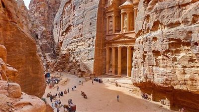لماذا أصبحت سوريا ومصر وتركيا الملاذ السياحي الأول للأردنيين هذا العام؟