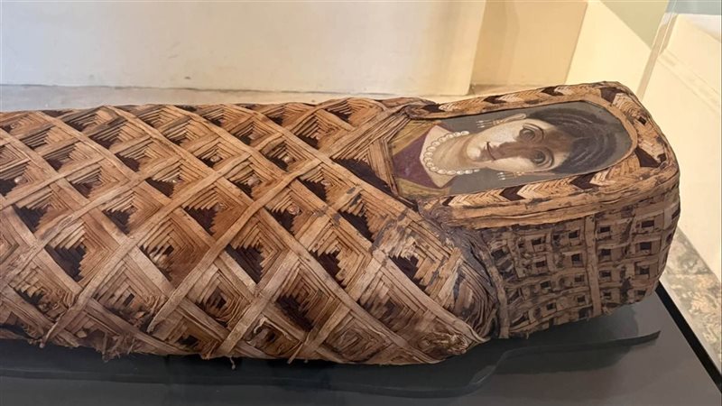 القطعة الأثرية 