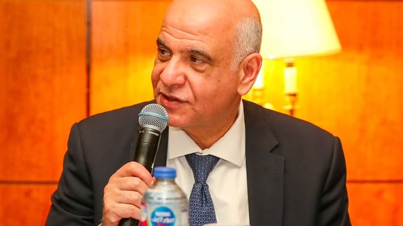 عمرو عطية 